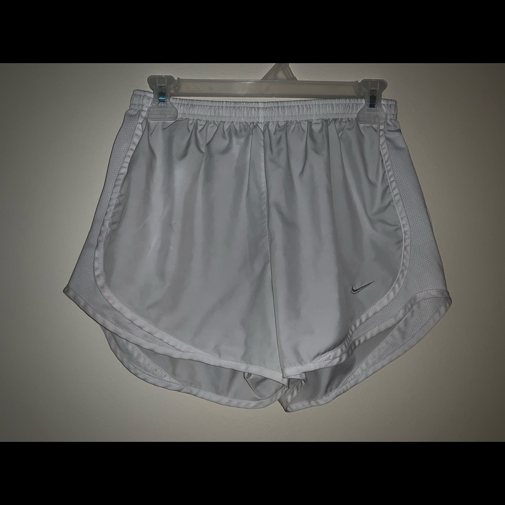 Nike Dry Fit Shorts 🤍